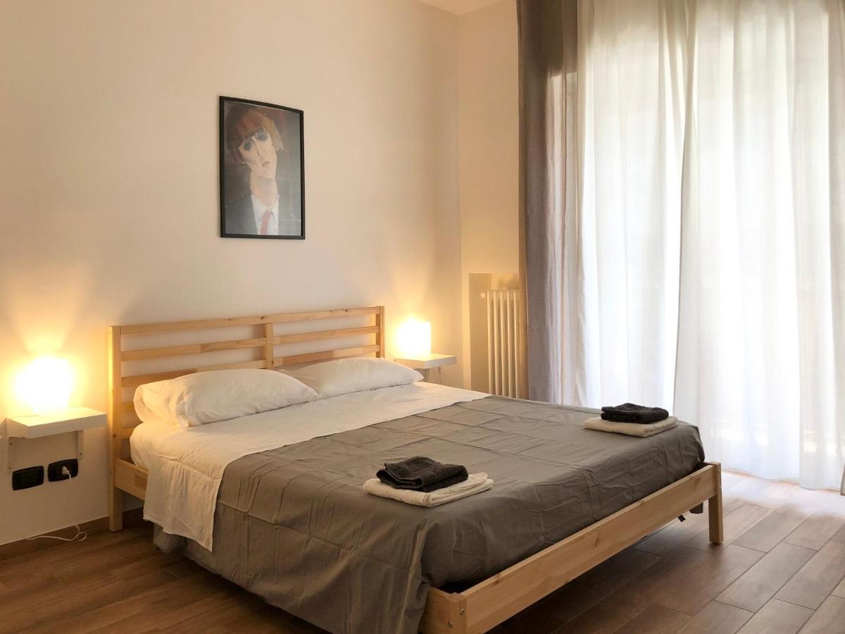 Italien Chic, Camera Con Bagni Condivisi Барі Екстер'єр фото
