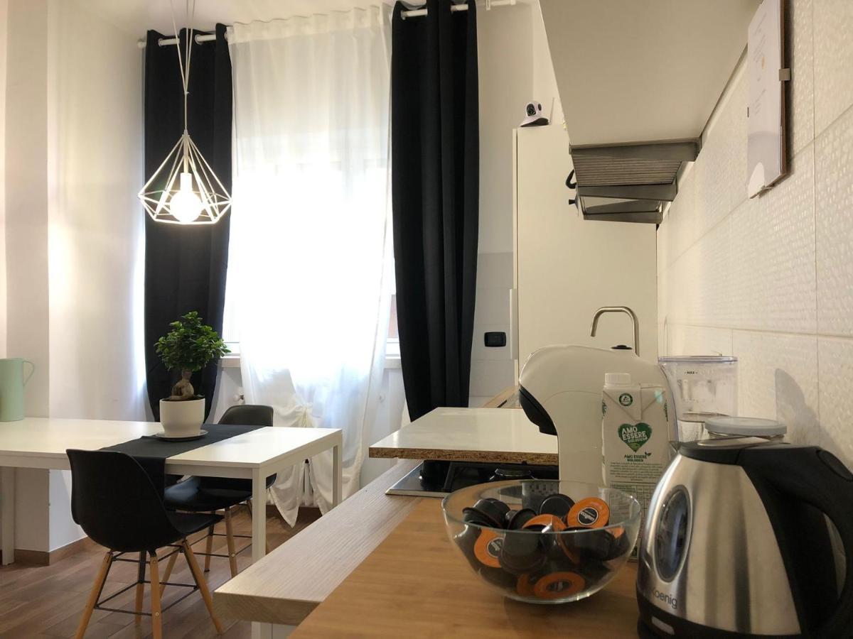 Italien Chic, Camera Con Bagni Condivisi Барі Екстер'єр фото